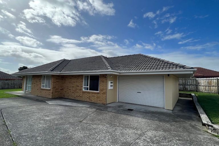 Photo of property in 26 Robin Brooke Drive, Flat Bush, Auckland, 2019