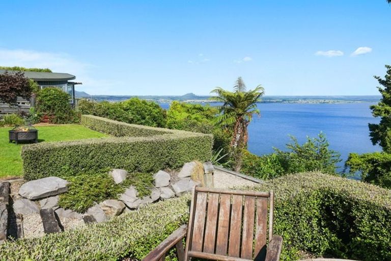 Photo of property in 43 Wakeman Road, Acacia Bay, Taupo, 3330