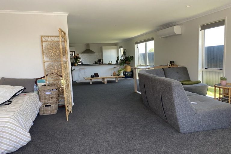 Photo of property in 16 Empire Crescent, Papamoa, 3118