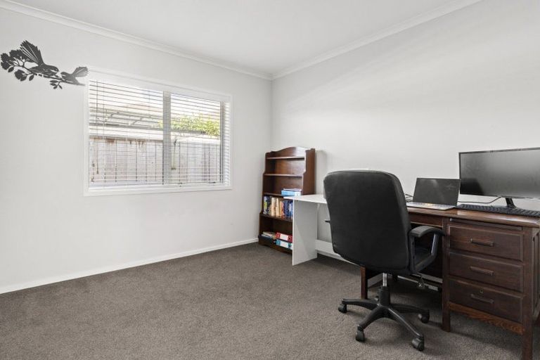 Photo of property in 32 Harding Drive, Papamoa Beach, Papamoa, 3118