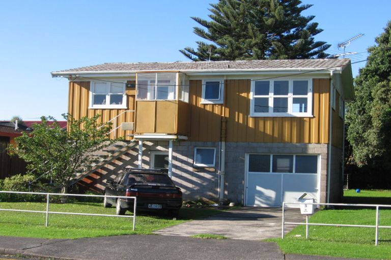 Photo of property in 5 Alice Avenue, Orewa, 0931