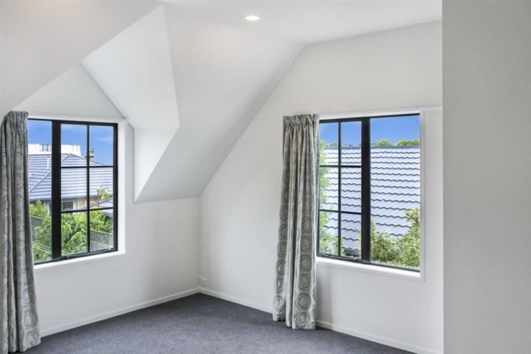 Photo of property in 46d Division Street, Riccarton, Christchurch, 8041