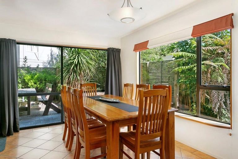 Photo of property in 2/124 Te Heuheu Street, Taupo, 3330