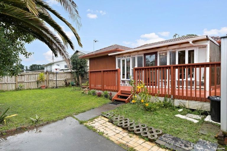 Photo of property in 66a Parrs Cross Road, Henderson, Auckland, 0612