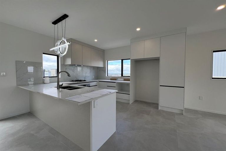 Photo of property in 4b Wahine Street, Papakura, 2110