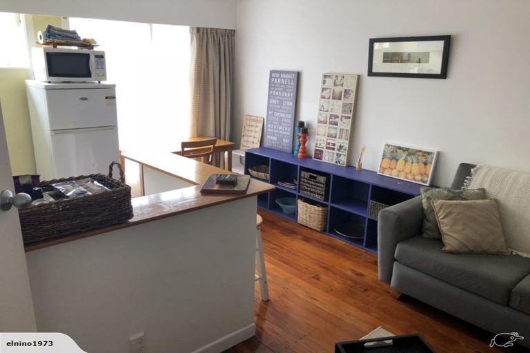 Photo of property in 10/2 Westwood Terrace, Saint Marys Bay, Auckland, 1011