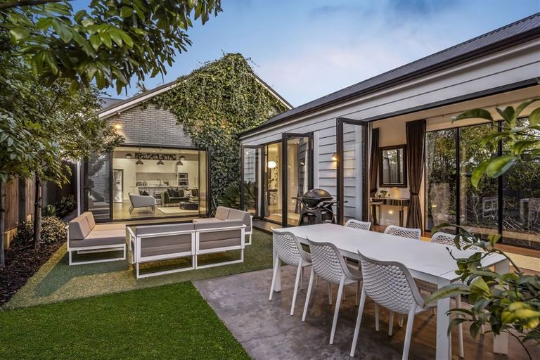 Photo of property in 3 Goring Road, Sandringham, Auckland, 1025