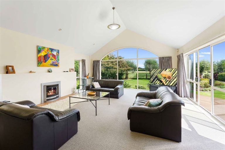 Photo of property in 62 School Road, Te Horo, Otaki, 5582