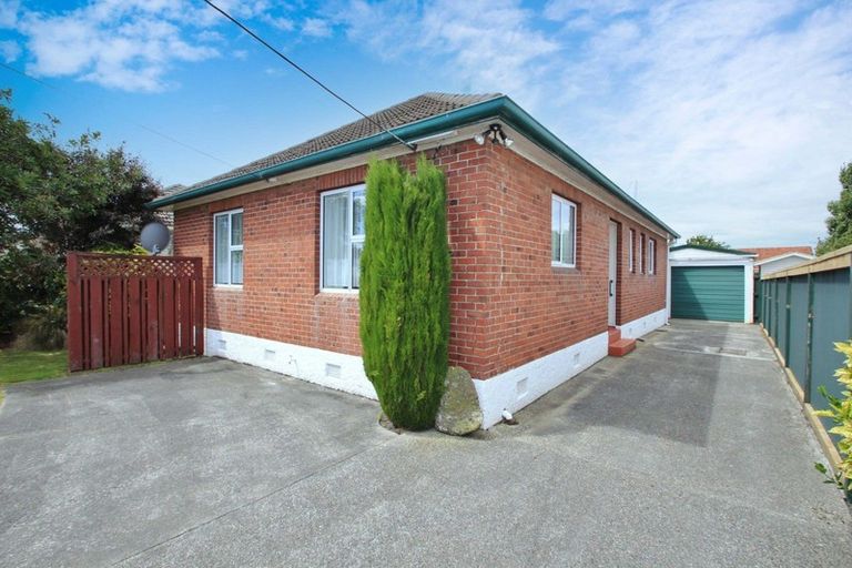 Photo of property in 12 Churchill Avenue, Gore, 9710