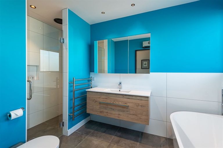 Photo of property in 16 Ardrossan Way, Tai Tapu, 7672