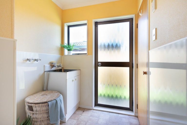 Photo of property in 4 Edgecombe Court, Roslyn, Palmerston North, 4414