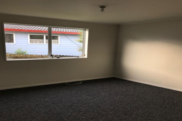 Photo of property in 2/74 Palmers Road, Clendon Park, Auckland, 2103