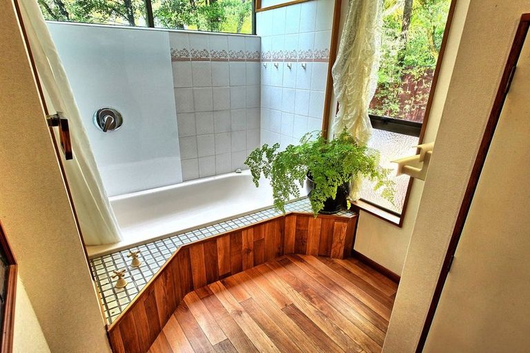 Photo of property in 28 Latitude Close, Whitby, Porirua, 5024