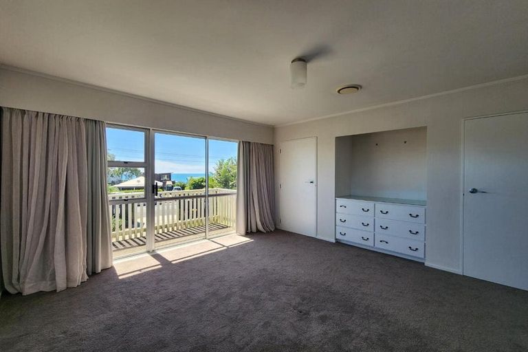 Photo of property in 36 Jans Terrace, Oakura, 4314