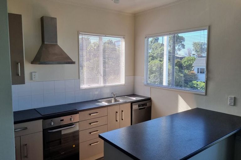 Photo of property in 29a Harbour View Road, Northland, Wellington, 6012