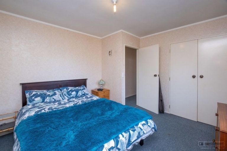 Photo of property in 19 Chartwell Drive, Eltham, 4322