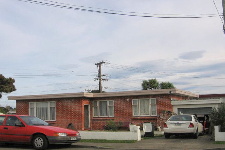 Photo of property in 1 Tama Street, Alicetown, Lower Hutt, 5010