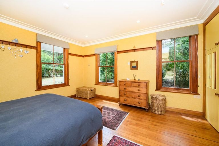 Photo of property in 512a Parewanui Road, Bulls, 4894