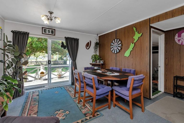 Photo of property in 136 George Street, Hikurangi, 0114
