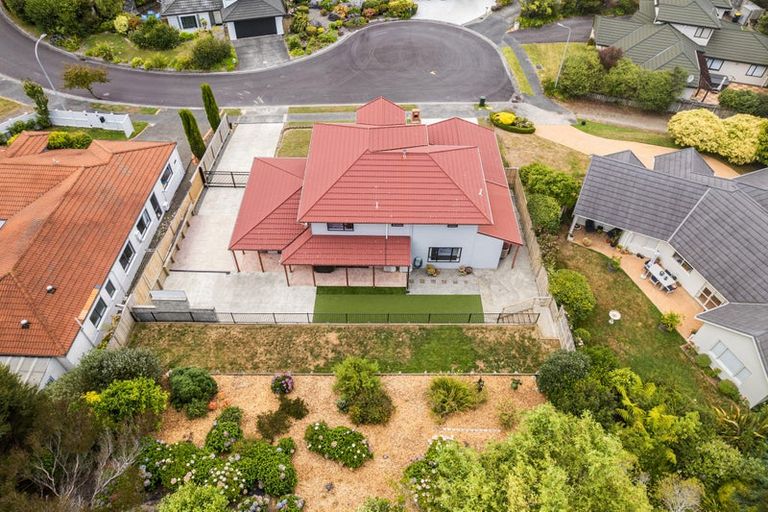 Photo of property in 14 Bowman Place, Whitby, Porirua, 5024