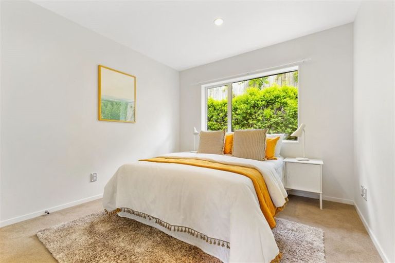 Photo of property in 2/49a Lancaster Road, Beach Haven, Auckland, 0626