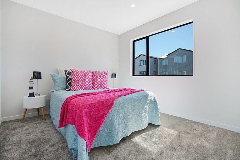 Photo of property in 12 Laquinta Place, Flat Bush, Auckland, 2019