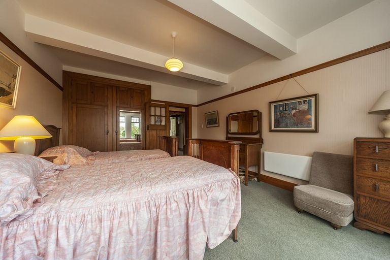 Photo of property in Chevening Flats, 90 Salamanca Road, Kelburn, Wellington, 6012