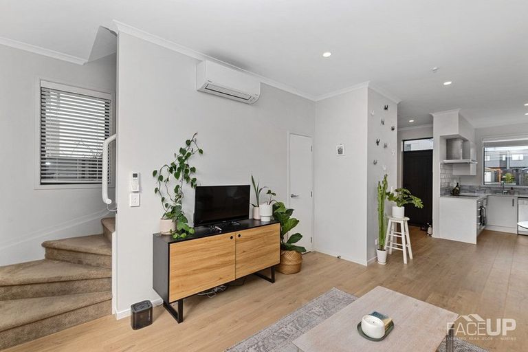 Photo of property in 26 David Carnegie Road, Hobsonville, Auckland, 0616