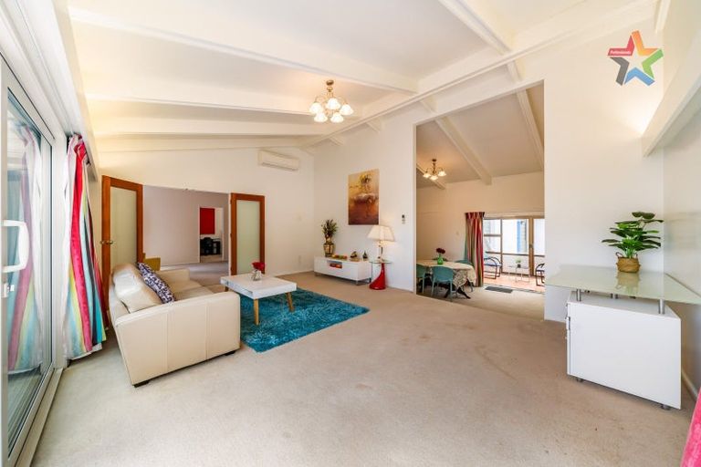 Photo of property in 76a Wai-iti Crescent, Woburn, Lower Hutt, 5010
