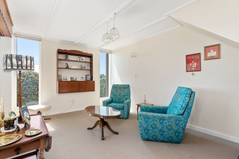 Photo of property in 4 Michael Avenue, Mount Pleasant, Christchurch, 8081