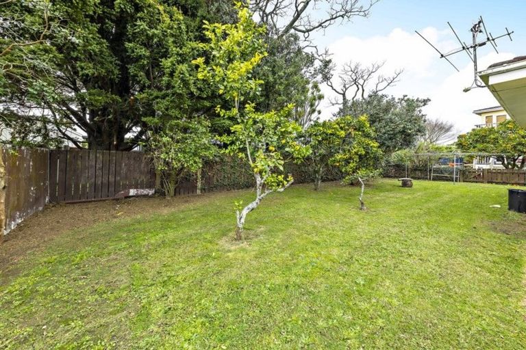 Photo of property in 2/23 Alexander Avenue, Papatoetoe, Auckland, 2025