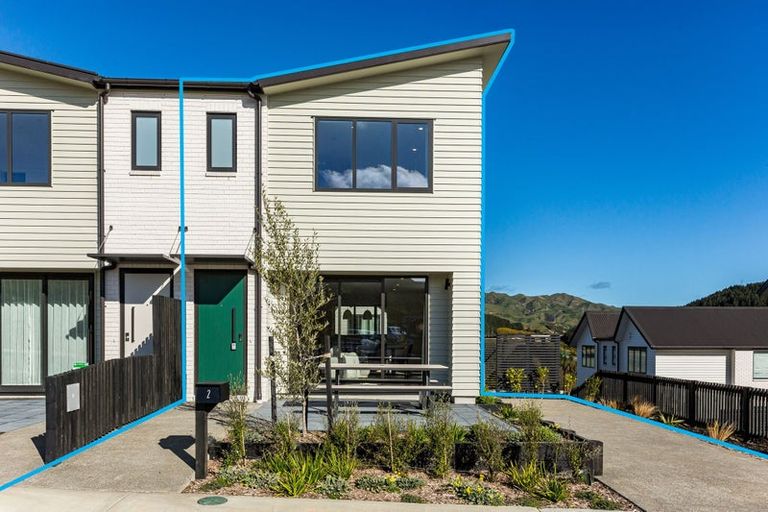 Photo of property in 2 Tiratu Rise, Whitby, 5024