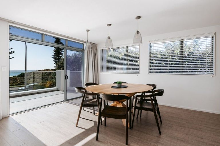 Photo of property in 94 Marine Parade, Mount Maunganui, 3116