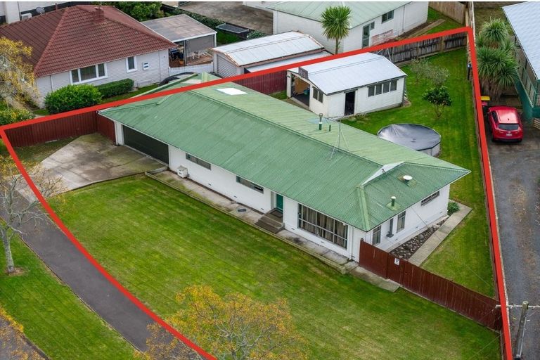 Photo of property in 20a Livingstone Avenue, Nawton, Hamilton, 3200