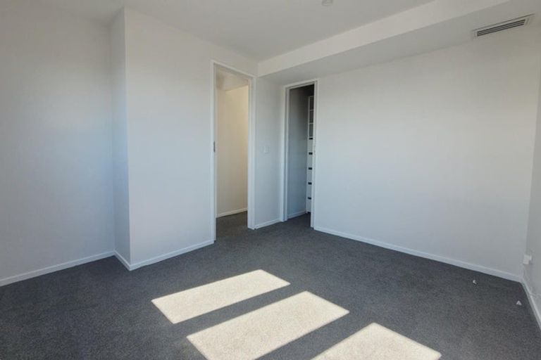 Photo of property in 32 Ocean Parade, Pukerua Bay, 5026