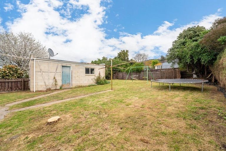 Photo of property in 4 Robertson Street, Oamaru North, Oamaru, 9400