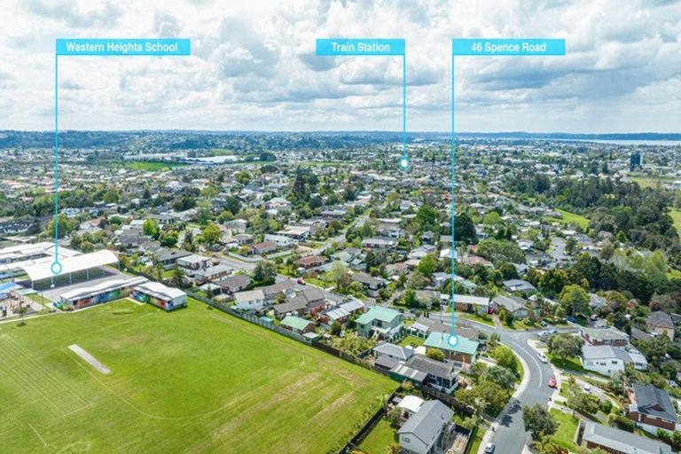 Photo of property in 46 Spence Road, Henderson, Auckland, 0612