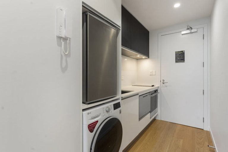 Photo of property in Frank Sargeson Apts, 306/74 Anzac Street, Takapuna, Auckland, 0622