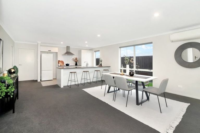 Photo of property in 16 Empire Crescent, Papamoa, 3118