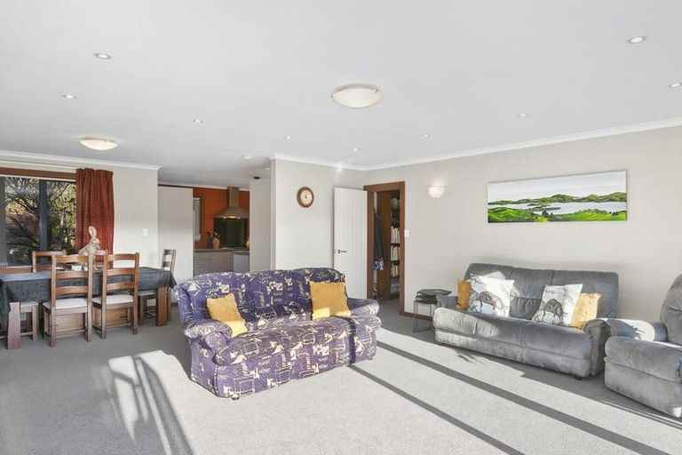 Photo of property in 332 Kenmure Road, Kenmure, Dunedin, 9011