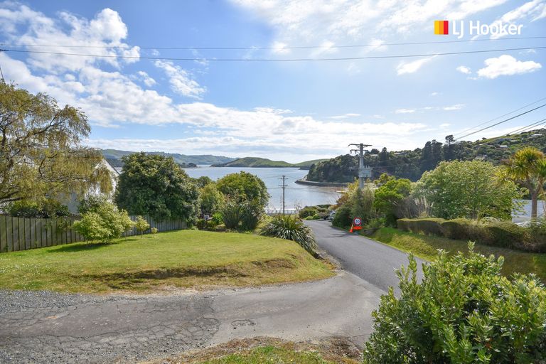 Photo of property in 8 Frances Street, Broad Bay, Dunedin, 9014