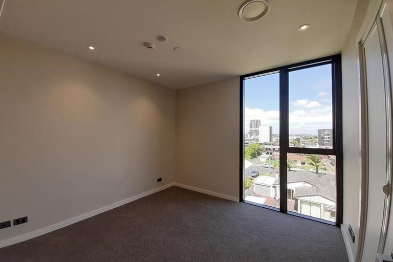 Photo of property in 306/28 Killarney Street, Takapuna, Auckland, 0622