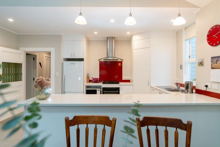 Photo of property in 23 Naughton Terrace, Kilbirnie, Wellington, 6022