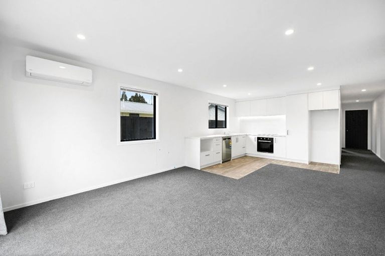 Photo of property in 2 Fable Way, Leamington, 3432