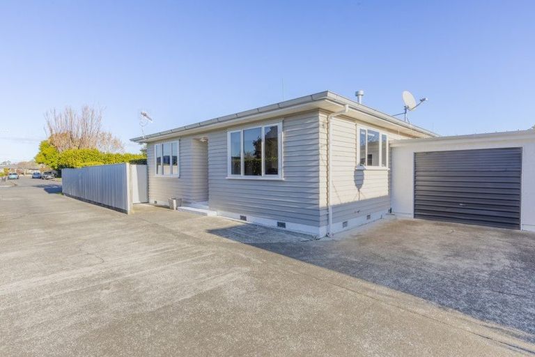 Photo of property in 1/11 Chester Street, Taradale, Napier, 4112