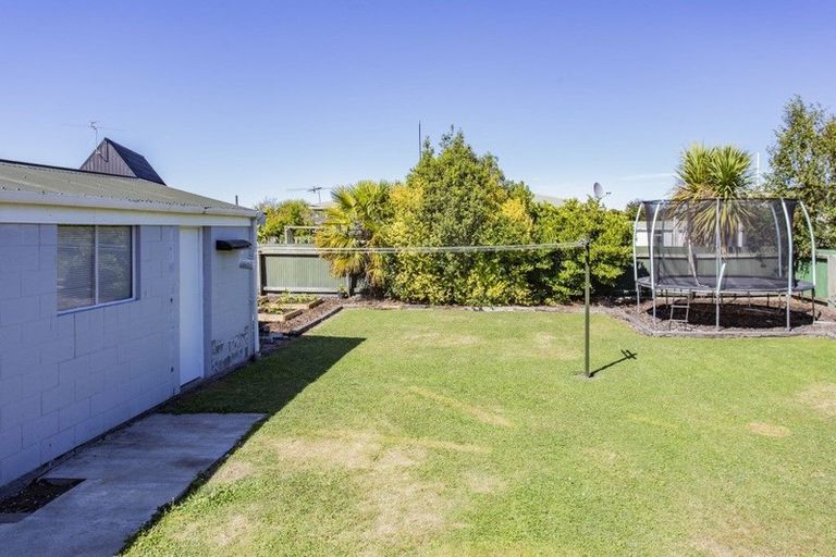 Photo of property in 13 Johns Road, Rangiora, 7400