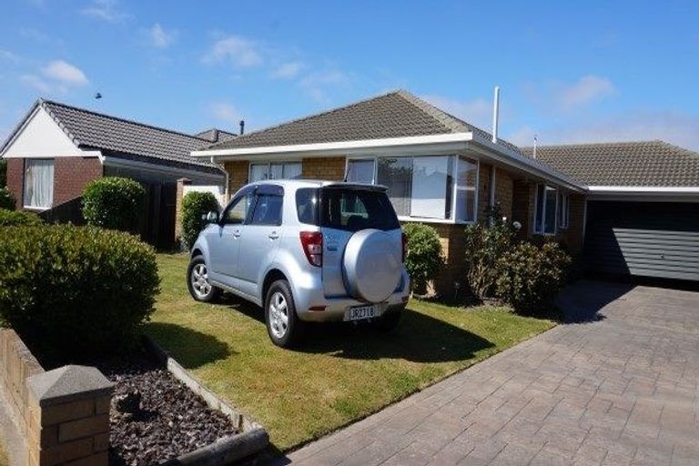Photo of property in 5 Mull Place, Broomfield, Christchurch, 8042