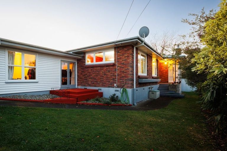 Photo of property in 21 Highfield Road, Feilding, 4702