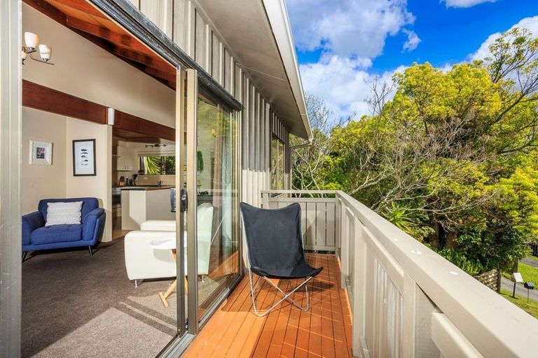 Photo of property in 20 Kallista Place, Browns Bay, Auckland, 0630