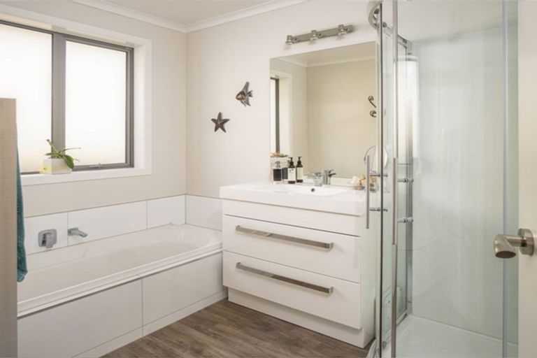 Photo of property in 60 Sanctuary Drive, Stoke, Nelson, 7011